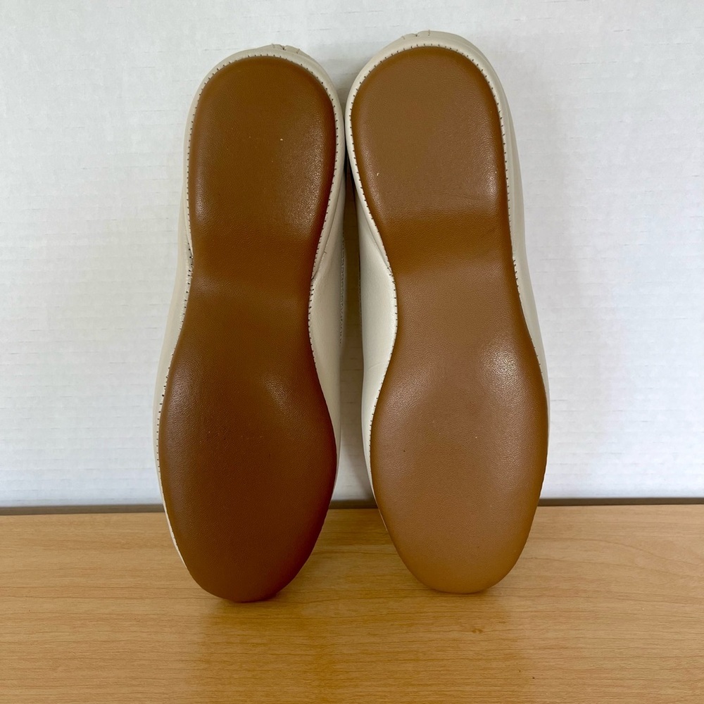 Daniel Green women’s leather loafers, never worn and light cream color - Picture 6 of 6